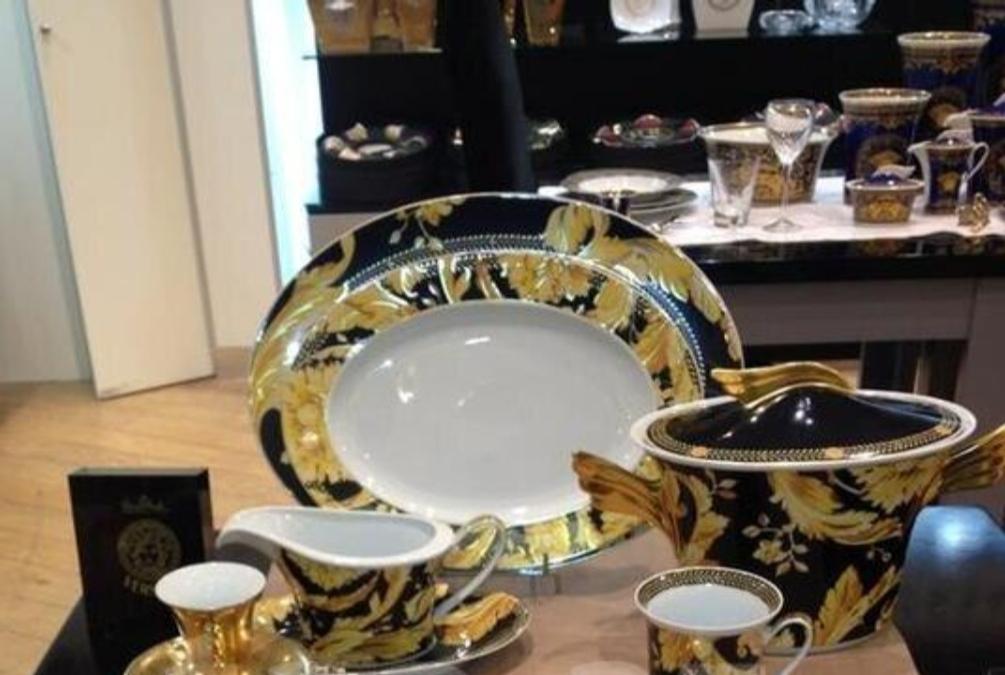 Nahar servizi "Versace"