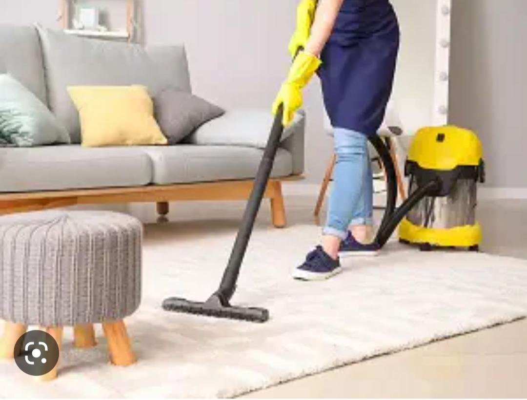 Xadimə işi axtarıram