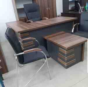 Ofis ucun mebel