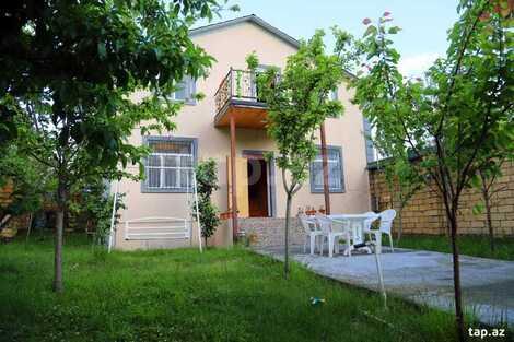 Həyət evi kirayə verilir, Qəbələ r.