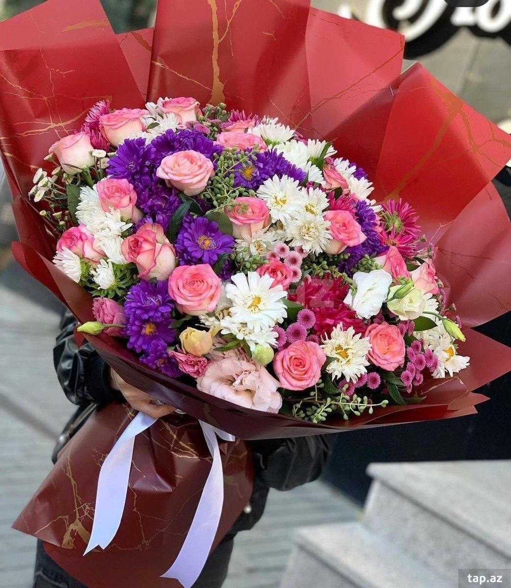 Gül buketlərinin sifarişi