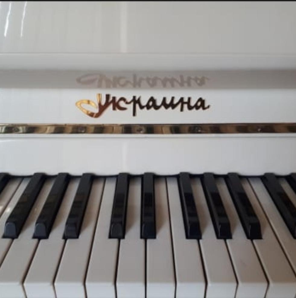 Pianino kökləmə