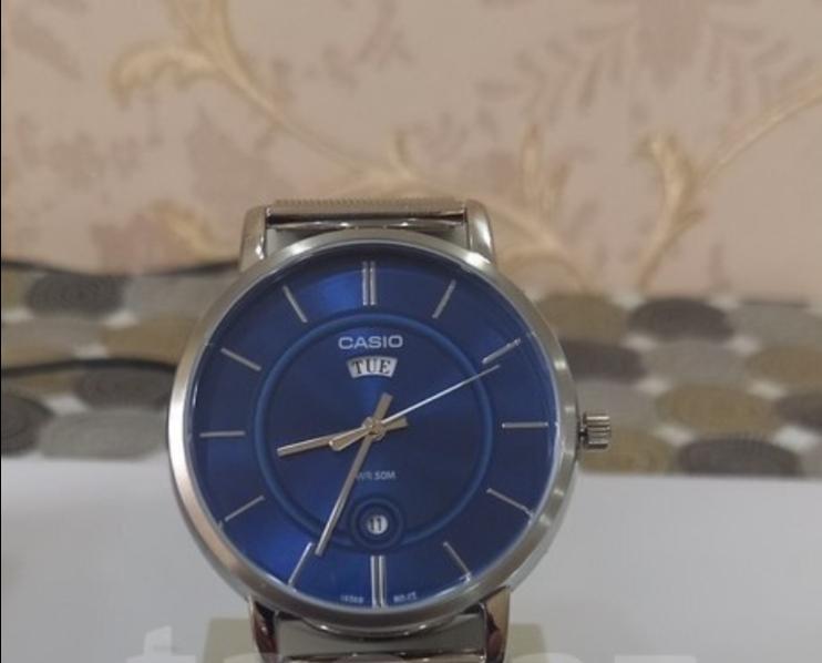 "Casio" qol saatı
